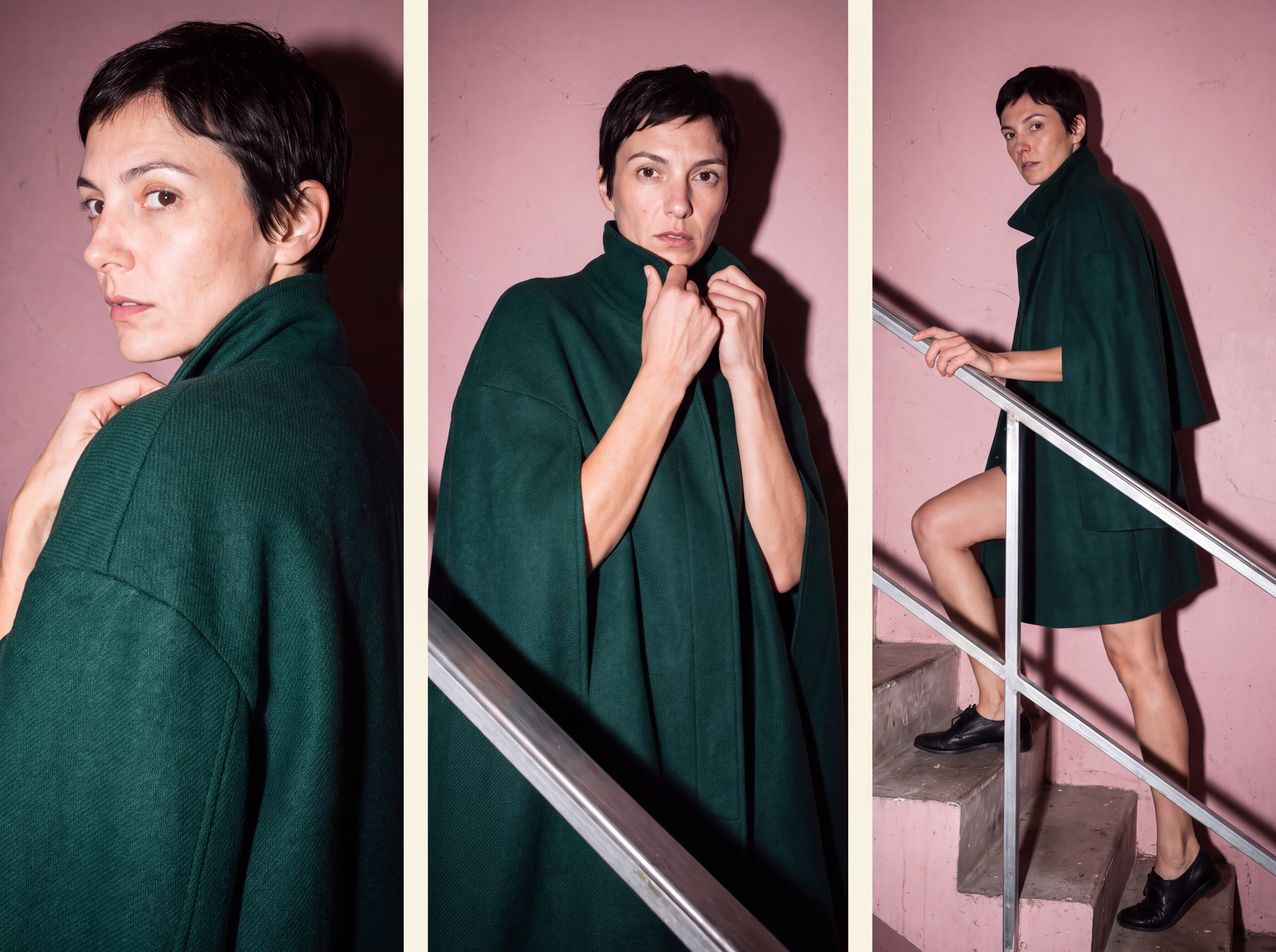 Tres fotos editoriales de la misma persona con una capa verde botella en una escalera rosa empolvado.